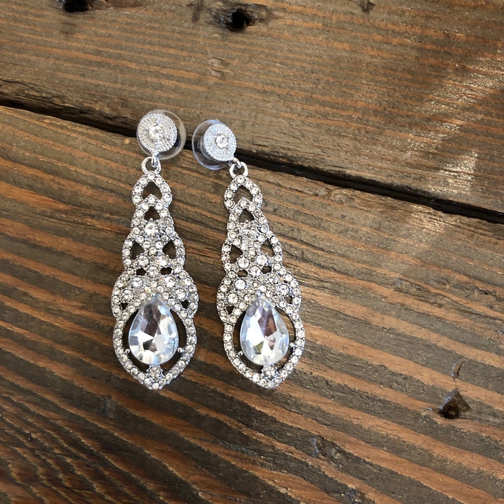 Crystal drop earrings